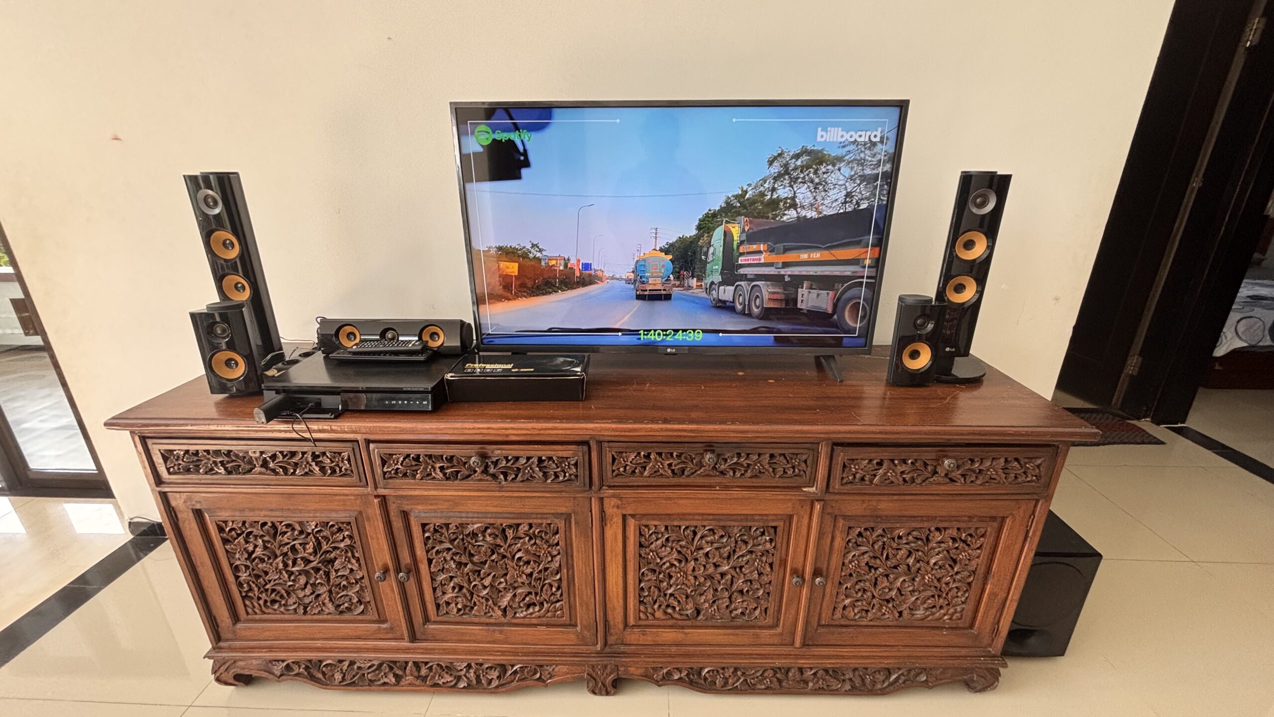 Villa Utama Barusen Hill - Gambar 4