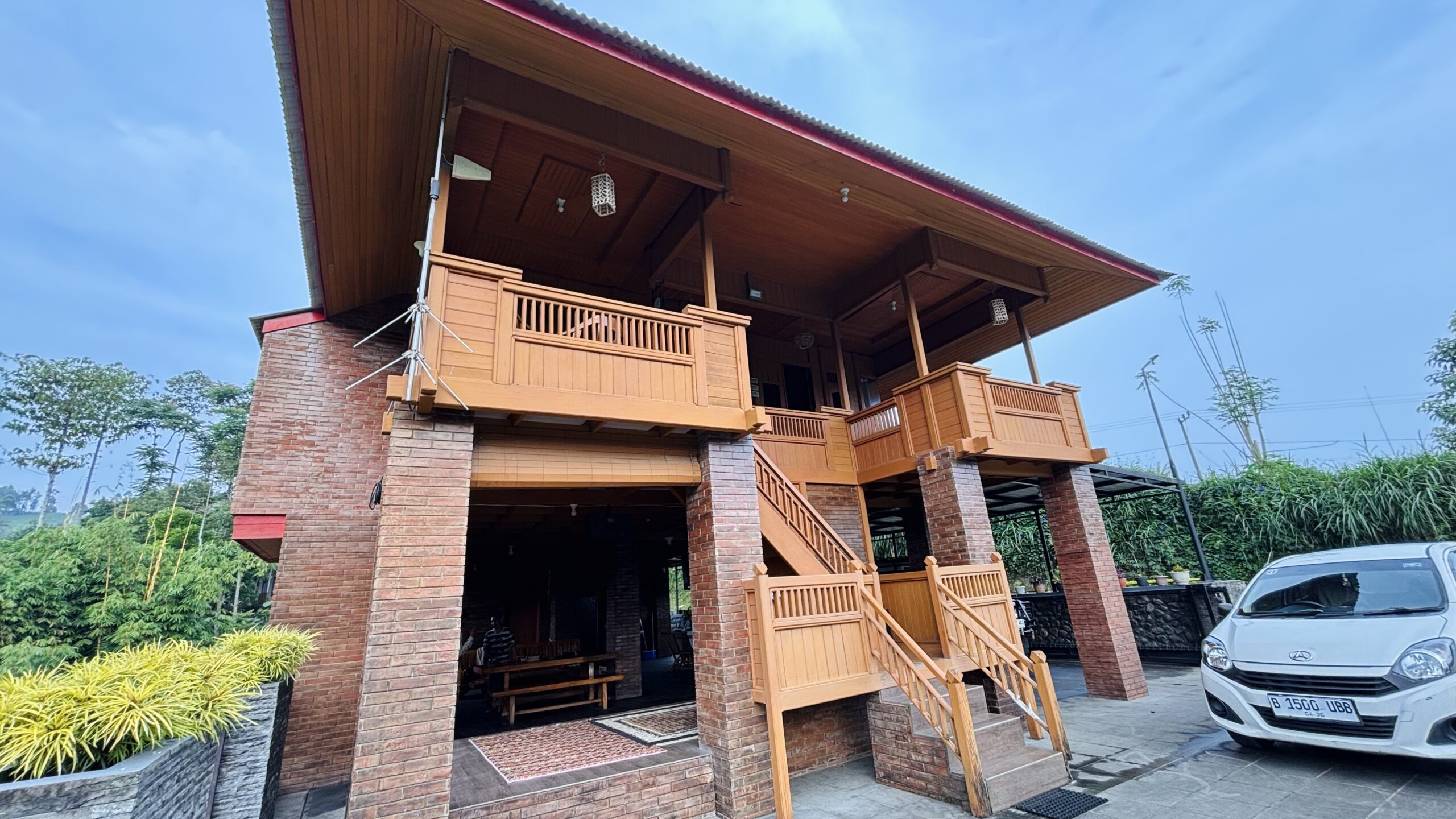 Villa Kayu Estetik - Gambar 17